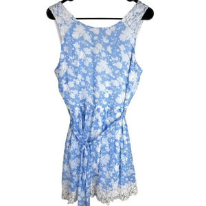 Disney Alice “Through the Looking Glass”  White Floral Lace Dress Size Large